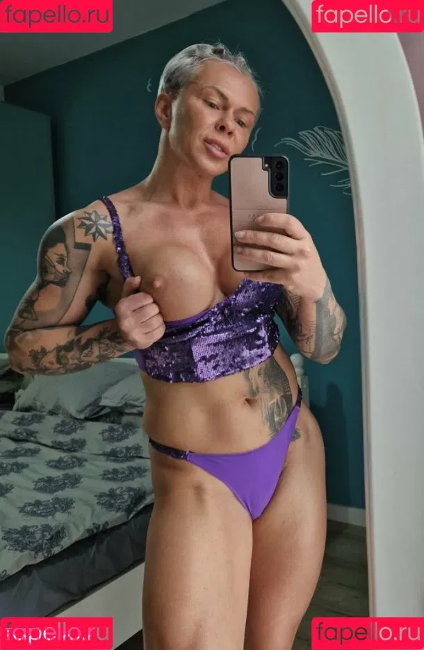 chelseypleasant / crazyxbody / https: / musclegirlxxx Onlyfans Photo Gallery 