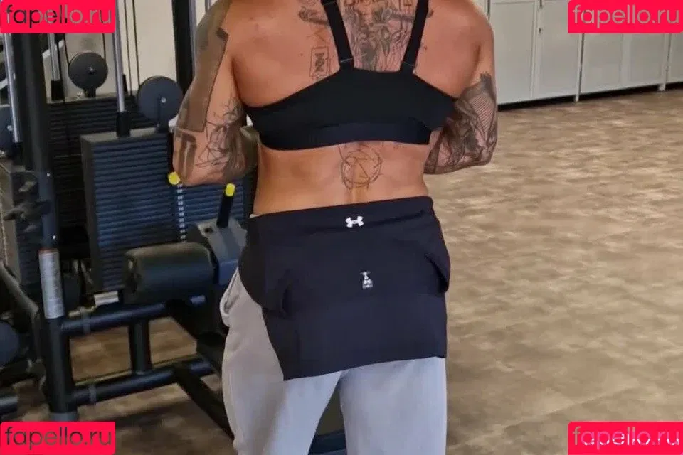 chelseypleasant / crazyxbody / https: / musclegirlxxx Onlyfans Photo Gallery 