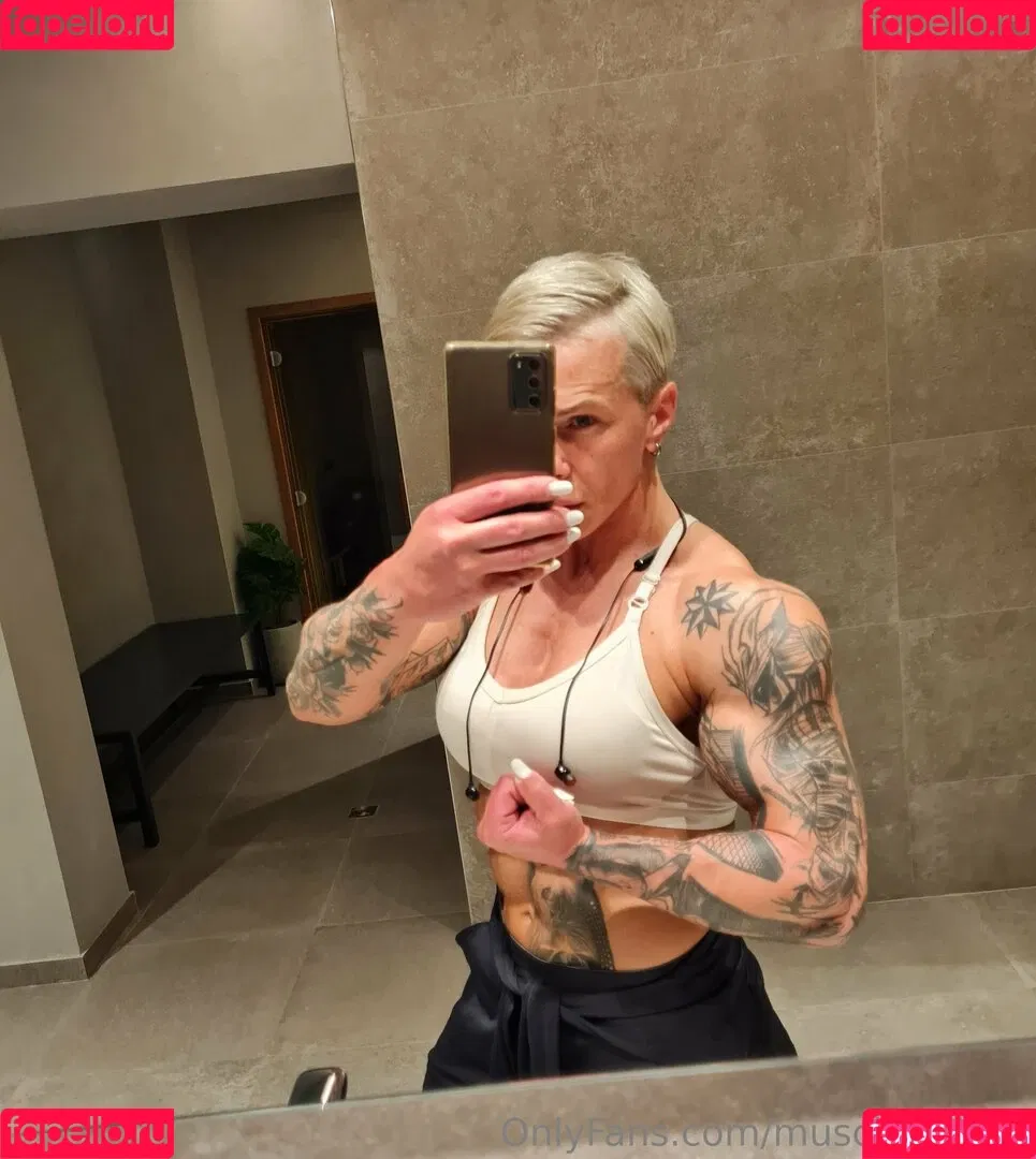 chelseypleasant / crazyxbody / https: / musclegirlxxx Onlyfans Photo Gallery 