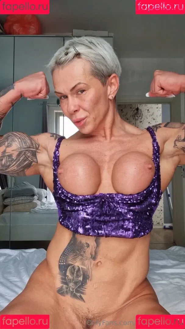 chelseypleasant / crazyxbody / https: / musclegirlxxx Onlyfans Photo Gallery 