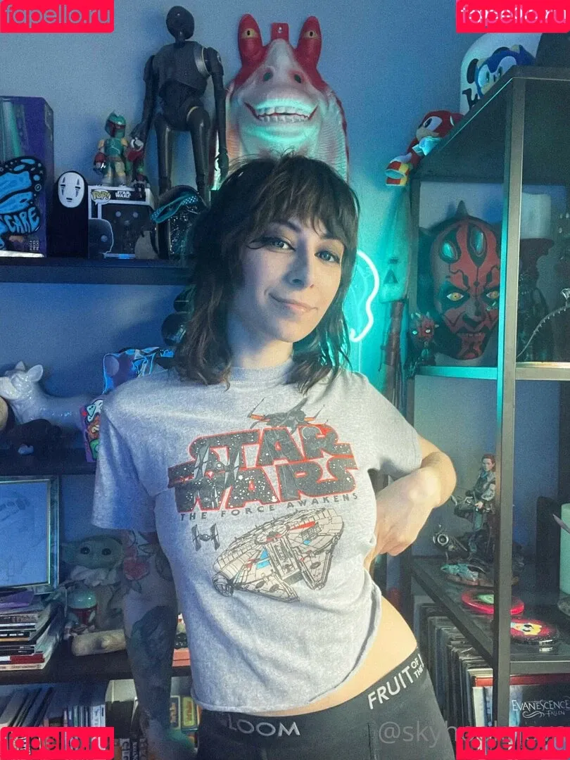 Skyhook Nova / SkyhookArt / skyhookarts / skyhooknova Onlyfans Photo Gallery 