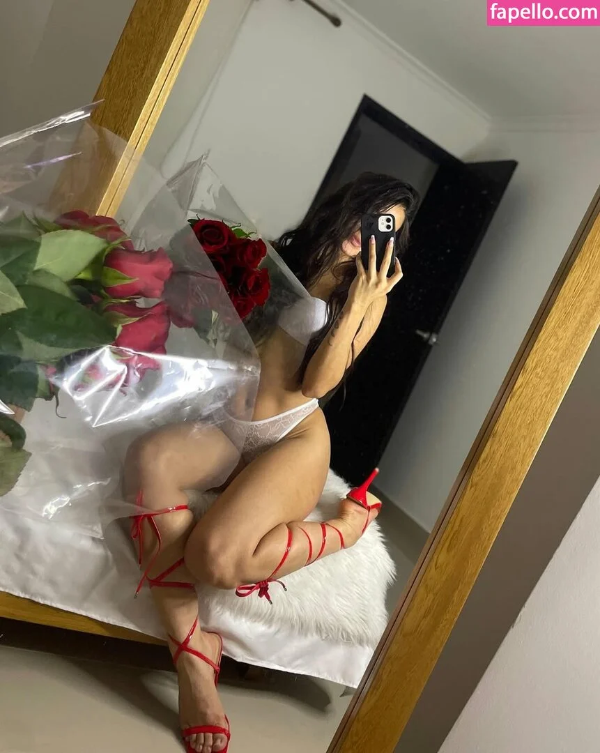 Ella Mancini Nude Onlyfans Photo 19