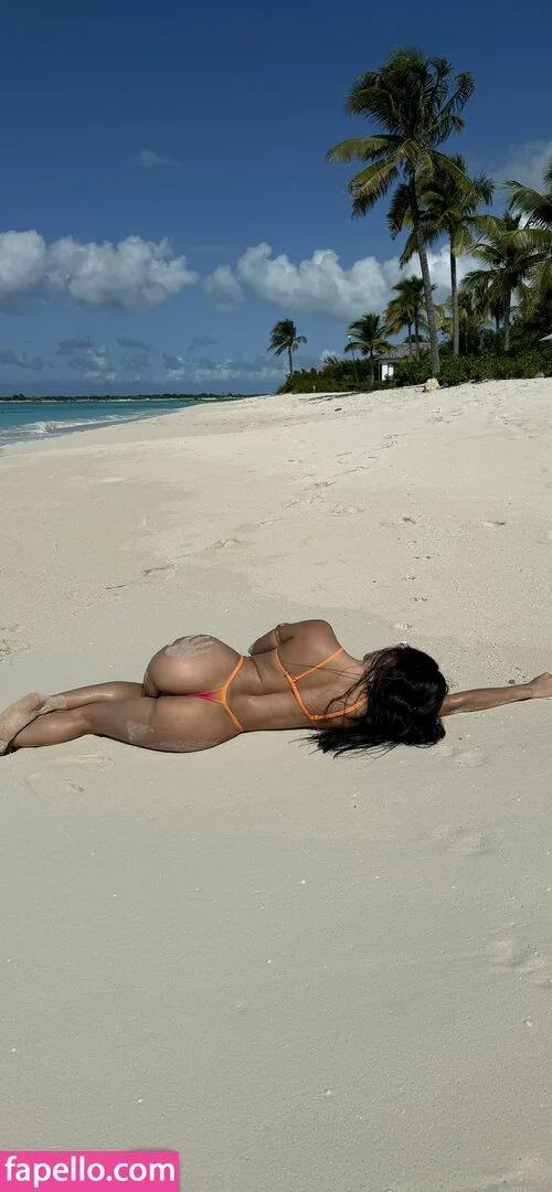 Ella Mancini Nude Onlyfans Photo 8