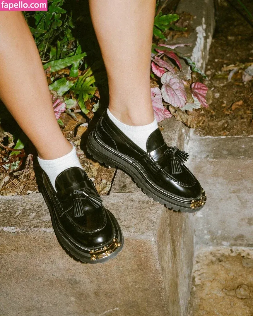 Nicola Cavanis / nicolaca_ Onlyfans Photo Gallery 