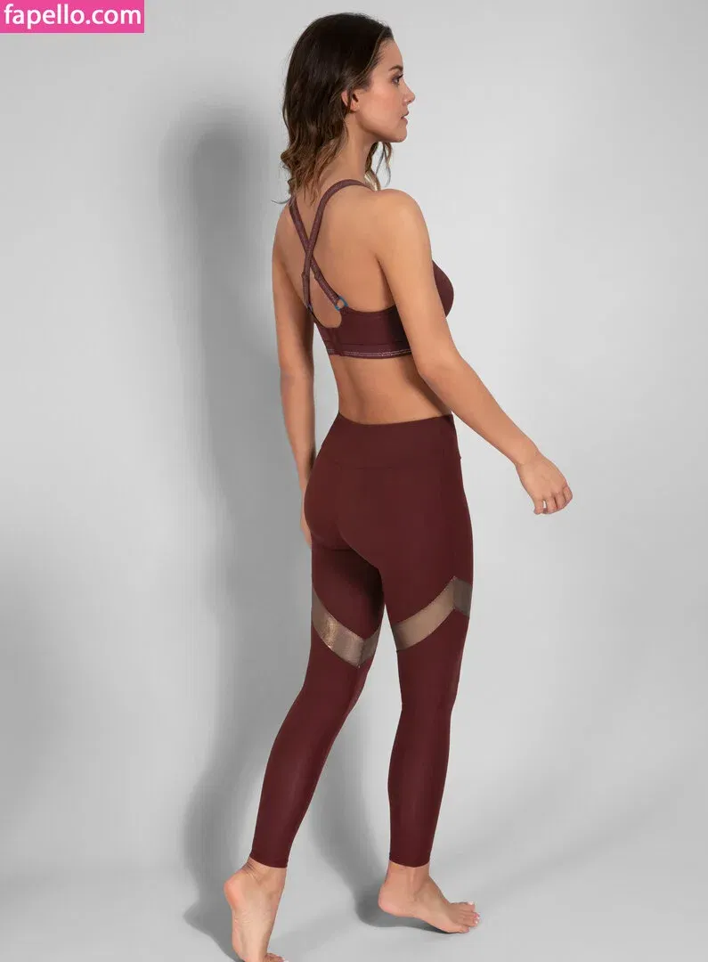 Nicola Cavanis / nicolaca_ Onlyfans Photo Gallery 