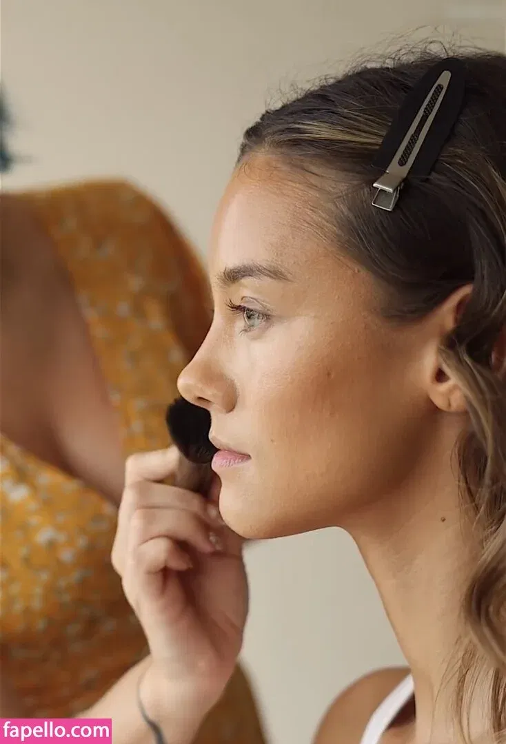 Nicola Cavanis / nicolaca_ Onlyfans Photo Gallery 