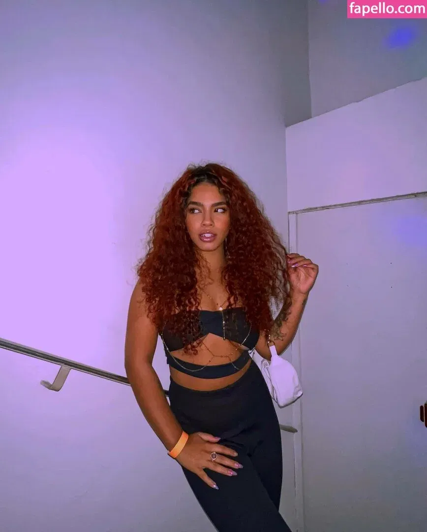 Maria / eumaria / eumariart Onlyfans Photo Gallery 