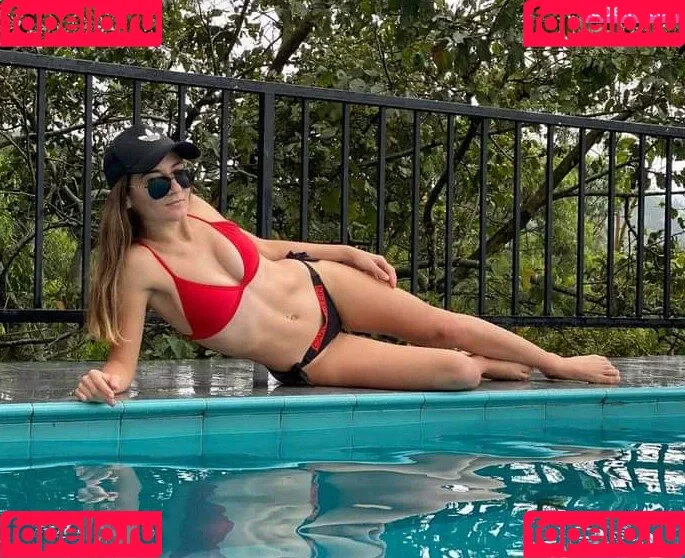 Maltese Girls / maltesedoll / maltesedoll_ Onlyfans Photo Gallery 