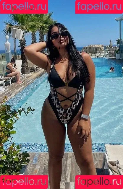 Maltese Girls / maltesedoll / maltesedoll_ Onlyfans Photo Gallery 