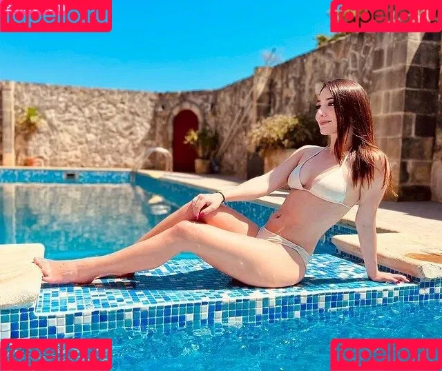 Maltese Girls / maltesedoll / maltesedoll_ Onlyfans Photo Gallery 