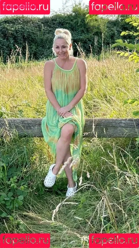 Jan Burton / jan.burton / jan_burton / jan_burton1 / janburton Onlyfans Photo Gallery 