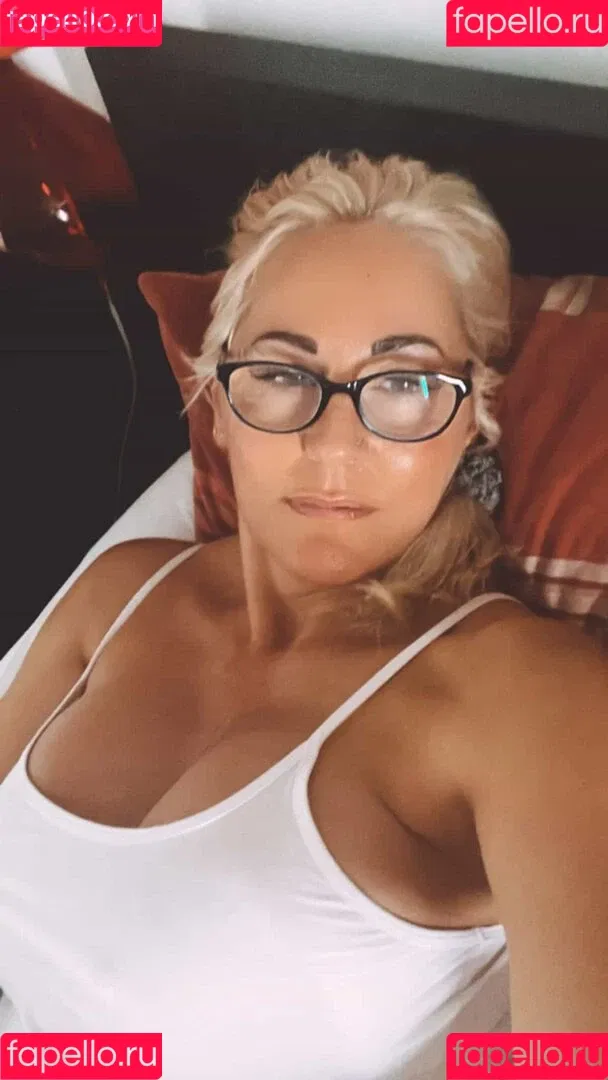 Jan Burton / jan.burton / jan_burton / jan_burton1 / janburton Onlyfans Photo Gallery 