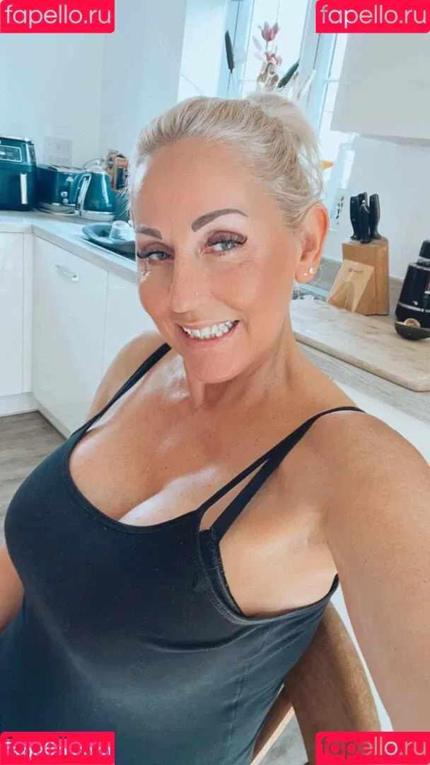 Jan Burton / jan.burton / jan_burton / jan_burton1 / janburton Onlyfans Photo Gallery 