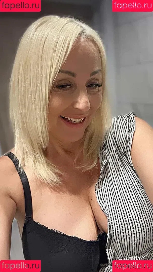 Jan Burton / jan.burton / jan_burton / jan_burton1 / janburton Onlyfans Photo Gallery 