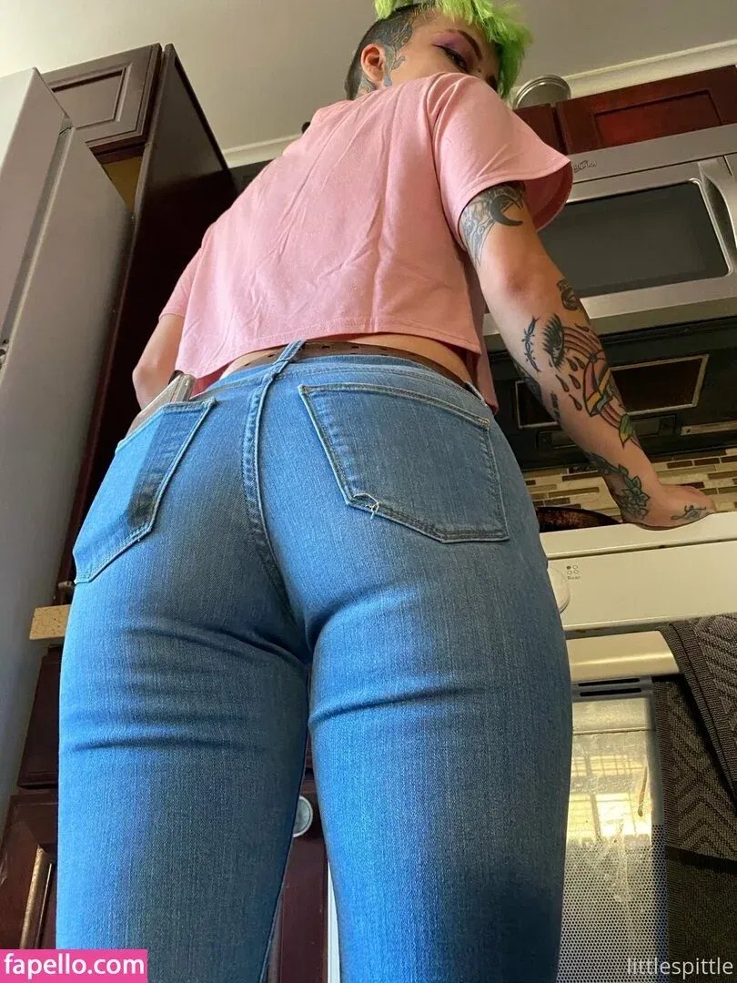 lilspittle / littlespittle Onlyfans Photo Gallery 