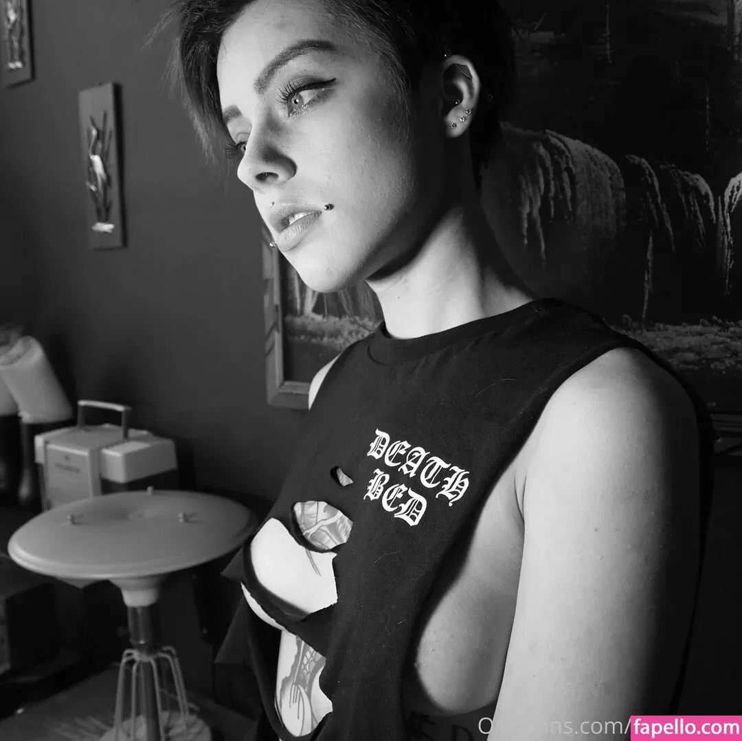 lilspittle / littlespittle Onlyfans Photo Gallery 