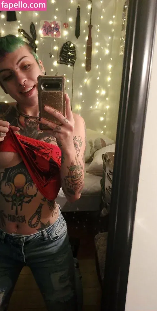 lilspittle / littlespittle Onlyfans Photo Gallery 