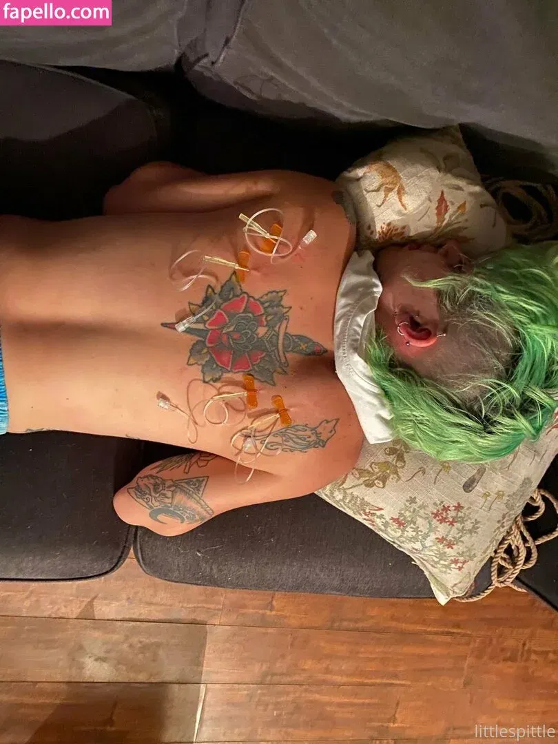 lilspittle / littlespittle Onlyfans Photo Gallery 