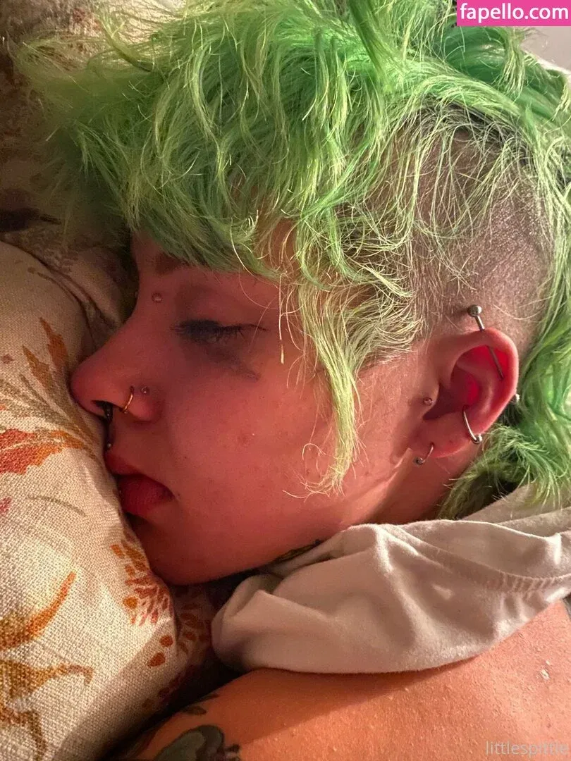 lilspittle / littlespittle Onlyfans Photo Gallery 