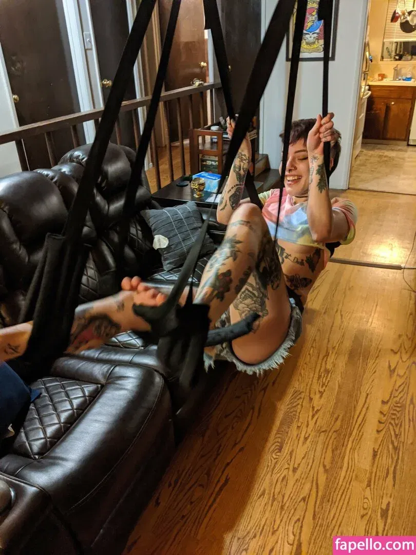 lilspittle / littlespittle Onlyfans Photo Gallery 