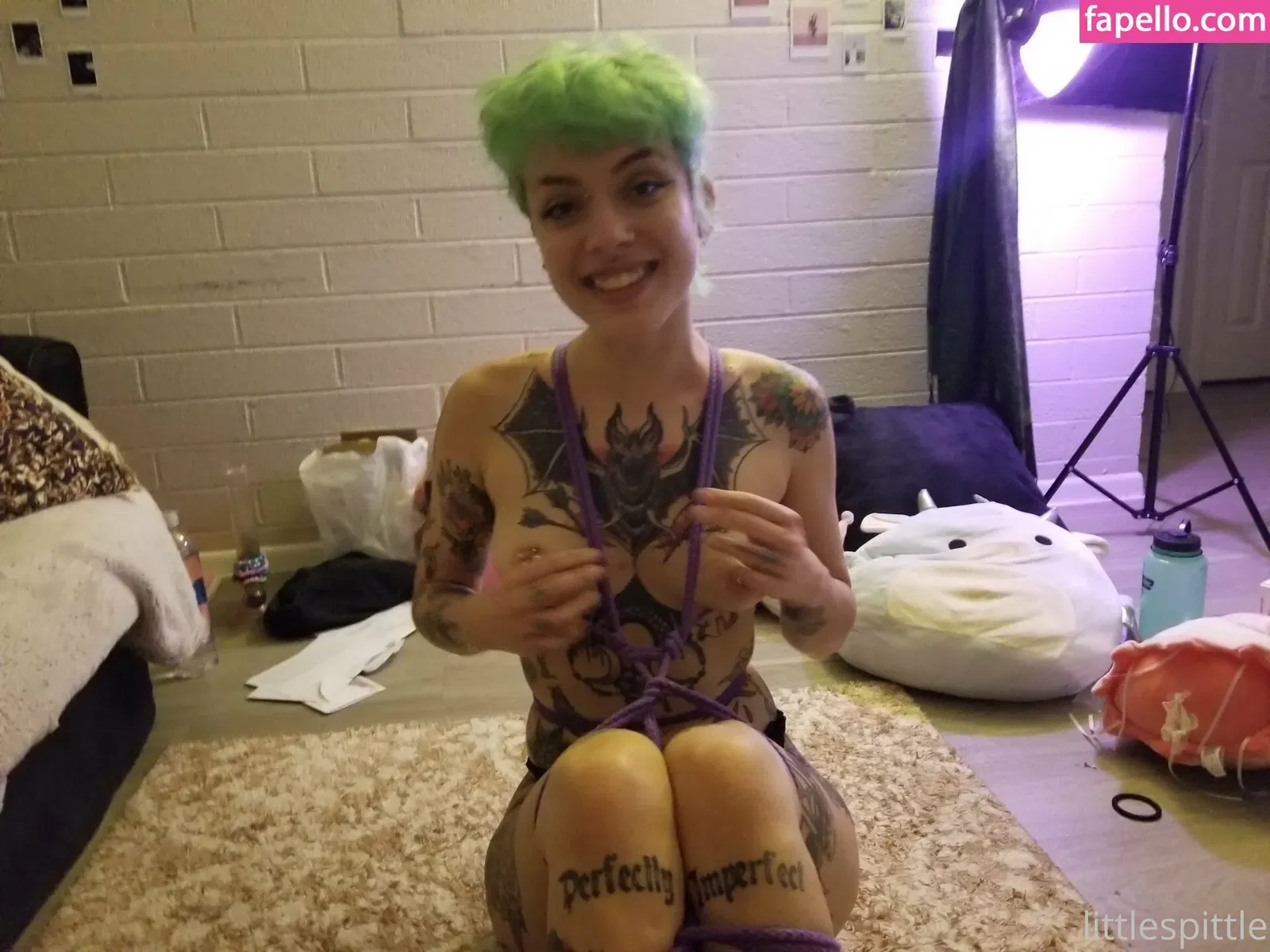 lilspittle / littlespittle Onlyfans Photo Gallery 