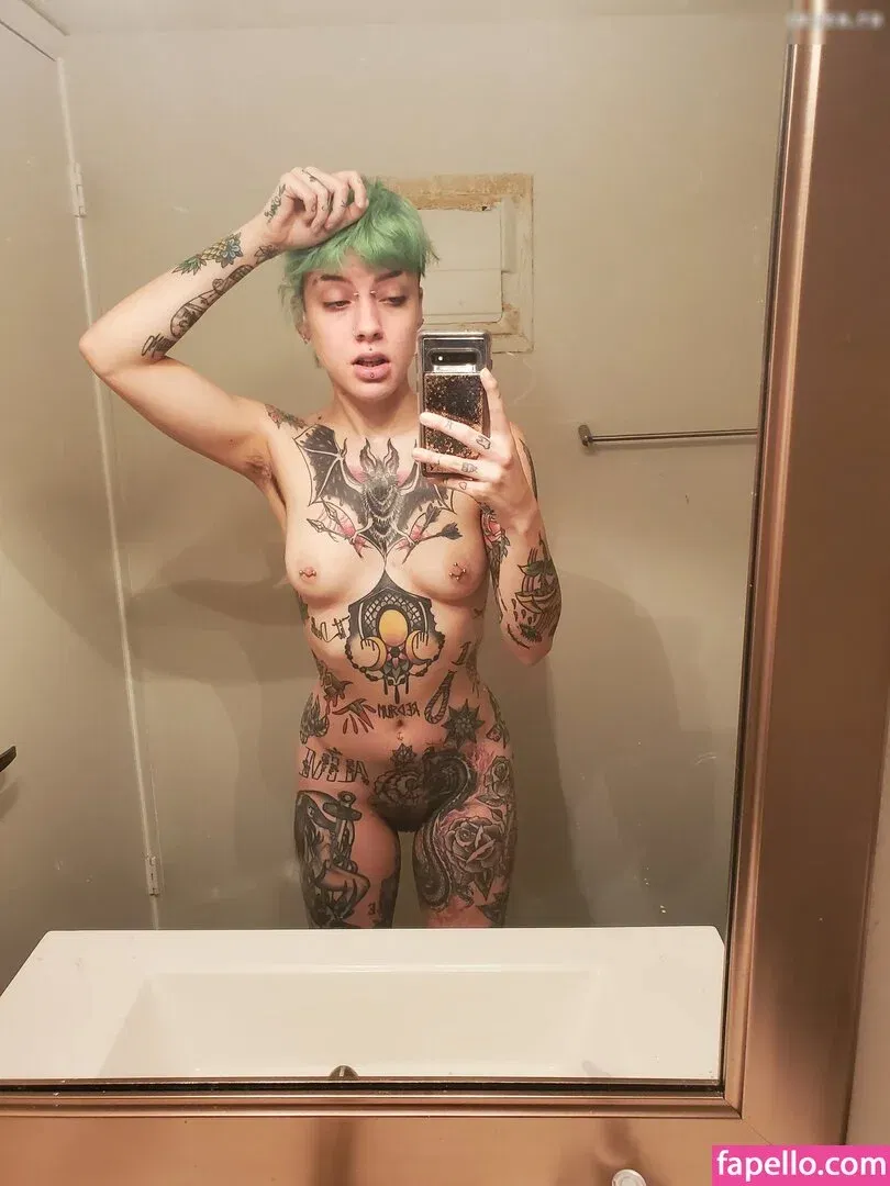 lilspittle / littlespittle Onlyfans Photo Gallery 