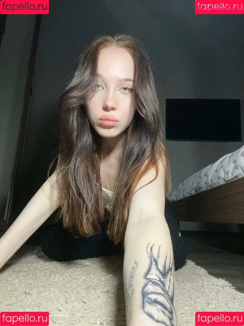 asmrjanina / aswrina / aswrinna / jokeitsmee / lovikit / асверина / асверинка Onlyfans Photo Gallery 