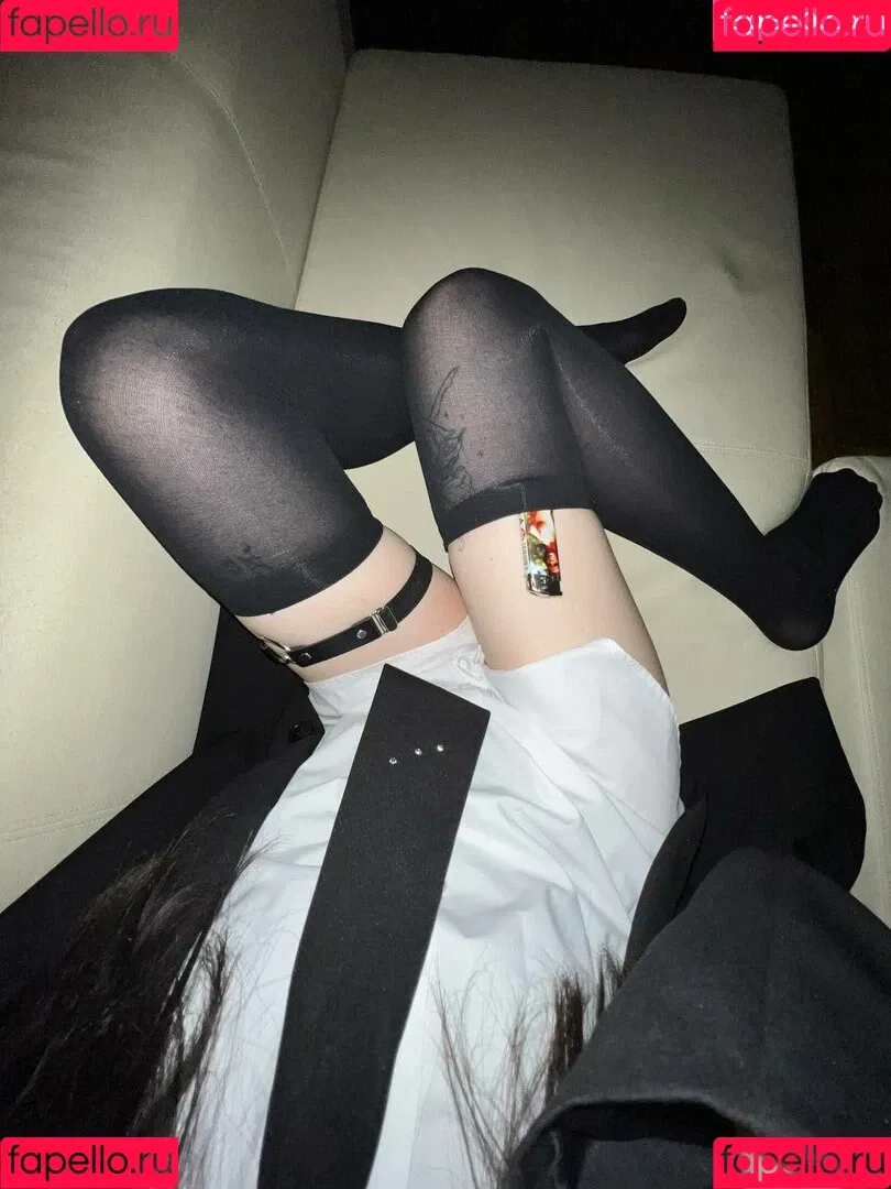 asmrjanina / aswrina / aswrinna / jokeitsmee / lovikit / асверина / асверинка Onlyfans Photo Gallery 