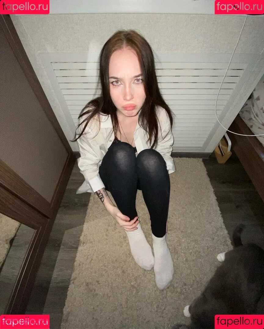 asmrjanina / aswrina / aswrinna / jokeitsmee / lovikit / асверина / асверинка Onlyfans Photo Gallery 