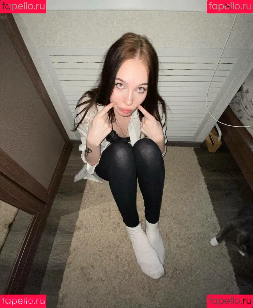 asmrjanina / aswrina / aswrinna / jokeitsmee / lovikit / асверина / асверинка Onlyfans Photo Gallery 