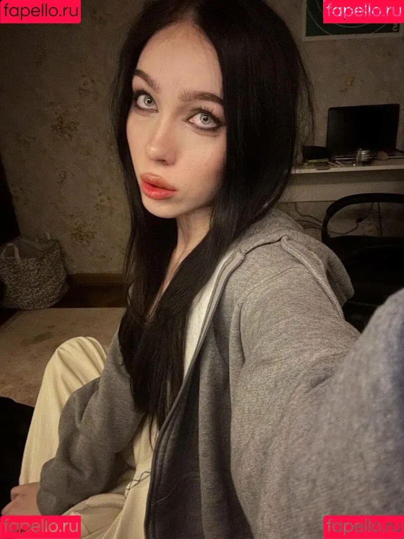 asmrjanina / aswrina / aswrinna / jokeitsmee / lovikit / асверина / асверинка Onlyfans Photo Gallery 