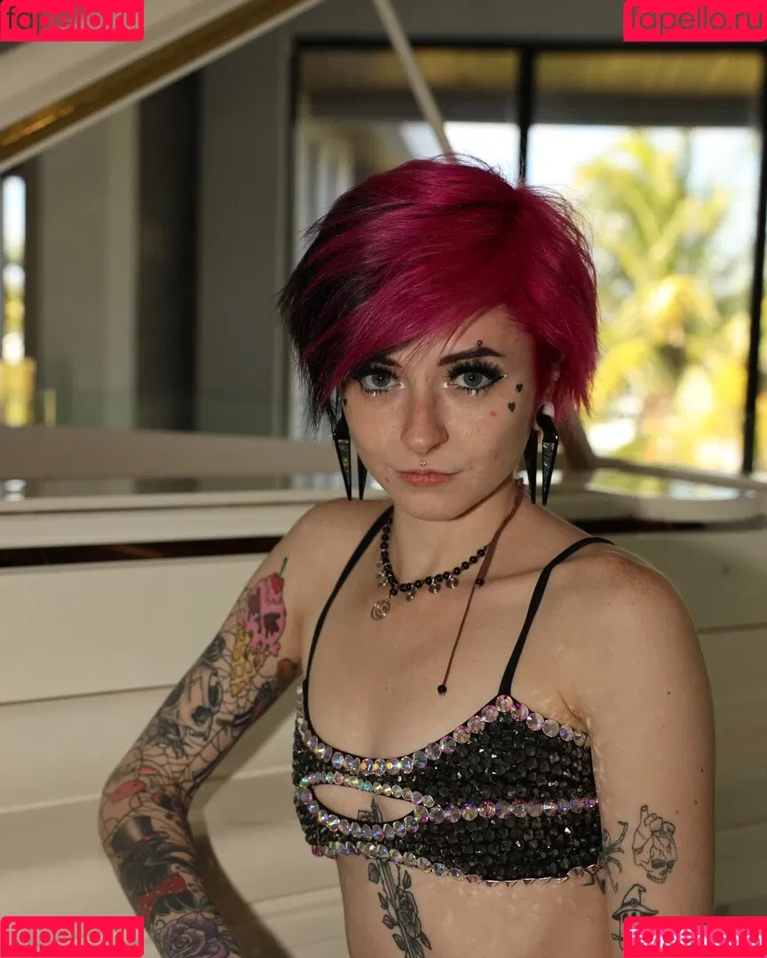 asmrjanina / aswrina / aswrinna / jokeitsmee / lovikit / асверина / асверинка Onlyfans Photo Gallery 
