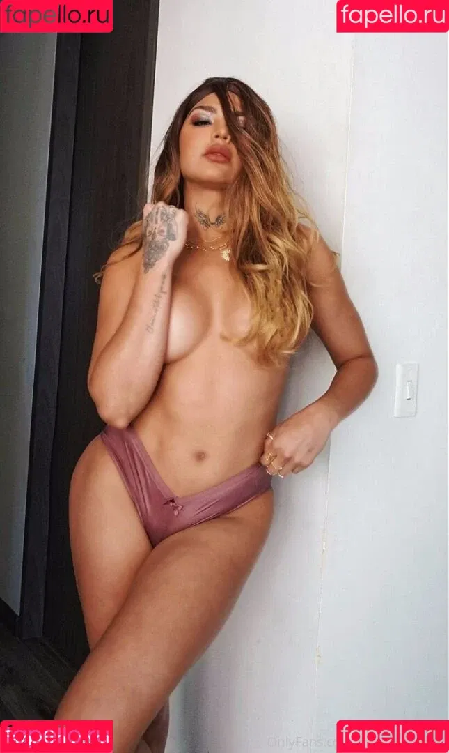 Cuca Caicedo / cucacaicedo29 / lacucacaicedo_ Onlyfans Photo Gallery 