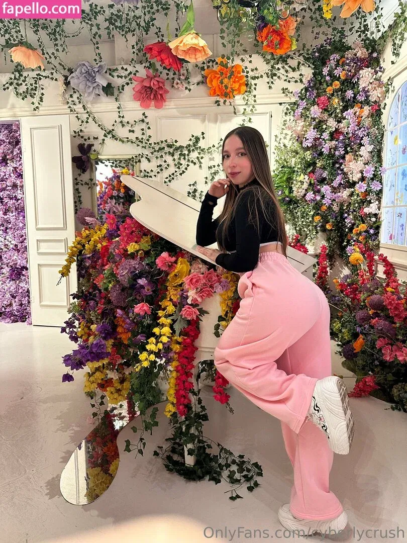 CyberlyCrush / cyberly.crush Onlyfans Photo Gallery 