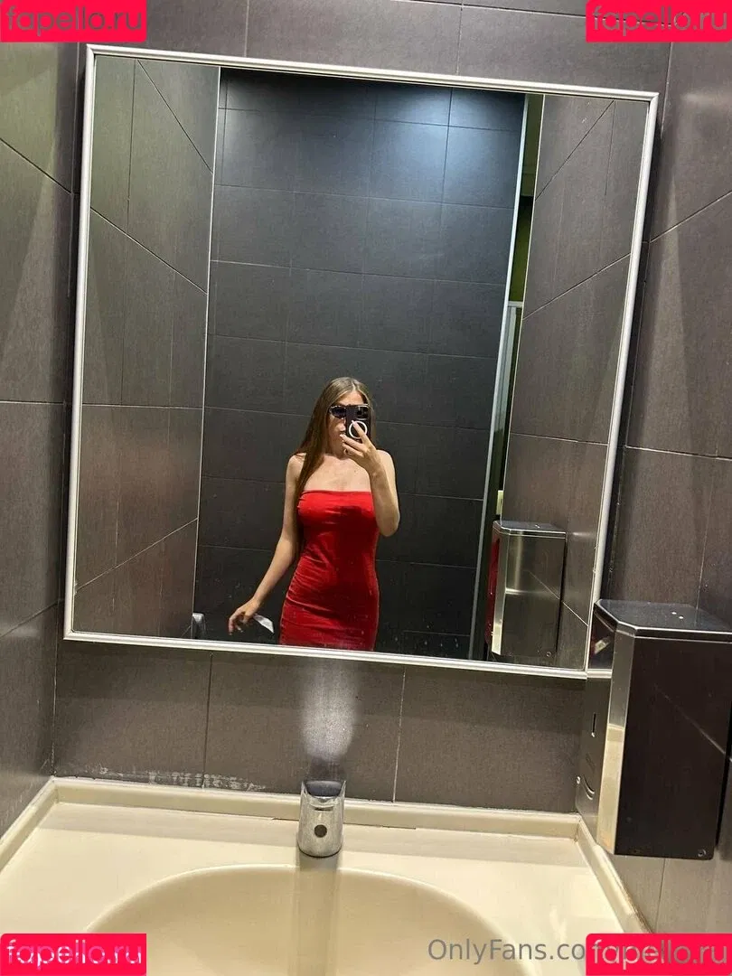 Niemira / _niemiraofficial_ Onlyfans Photo Gallery 