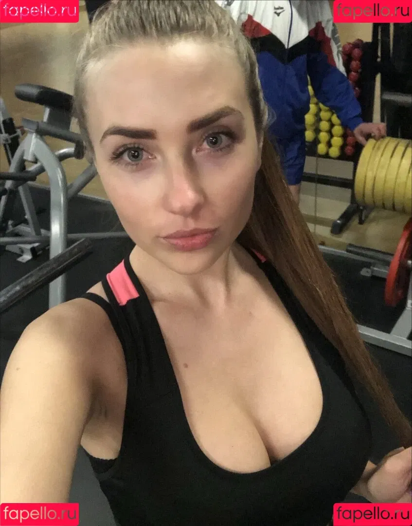 Niemira / _niemiraofficial_ Onlyfans Photo Gallery 