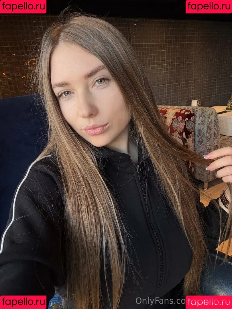 Niemira / _niemiraofficial_ Onlyfans Photo Gallery 