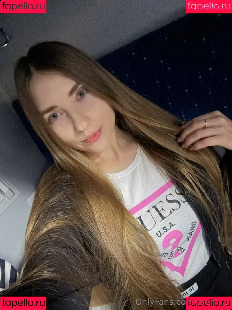 Niemira / _niemiraofficial_ Onlyfans Photo Gallery 