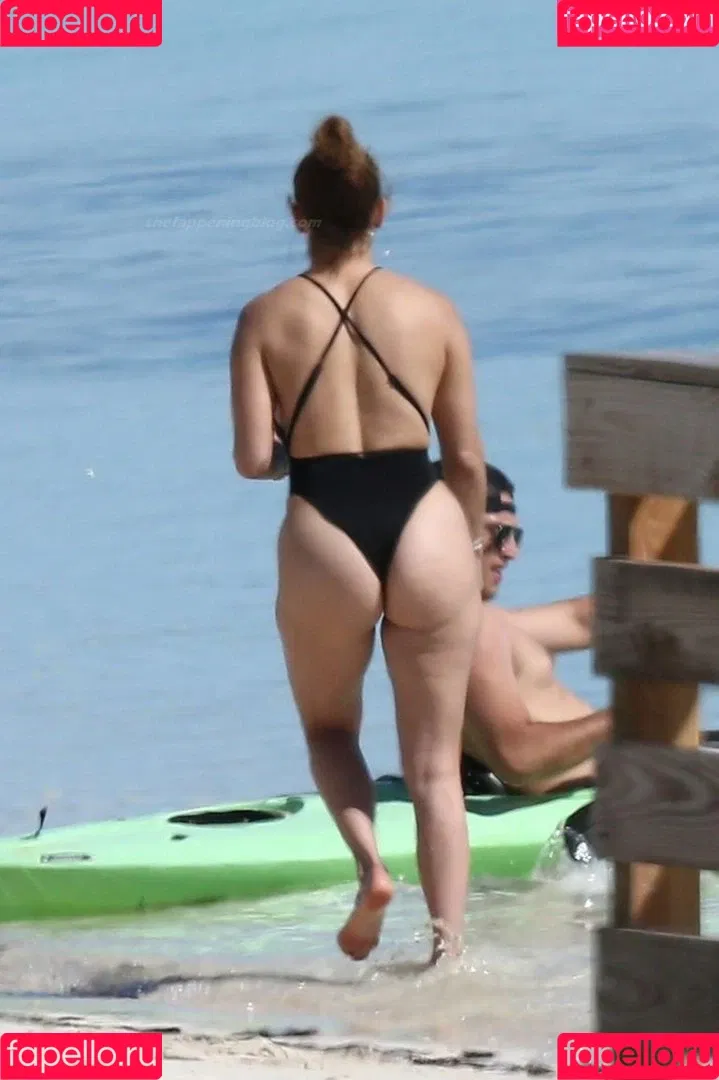 JLo / Jennifer Lopez / jennifer_jlo Onlyfans Photo Gallery 
