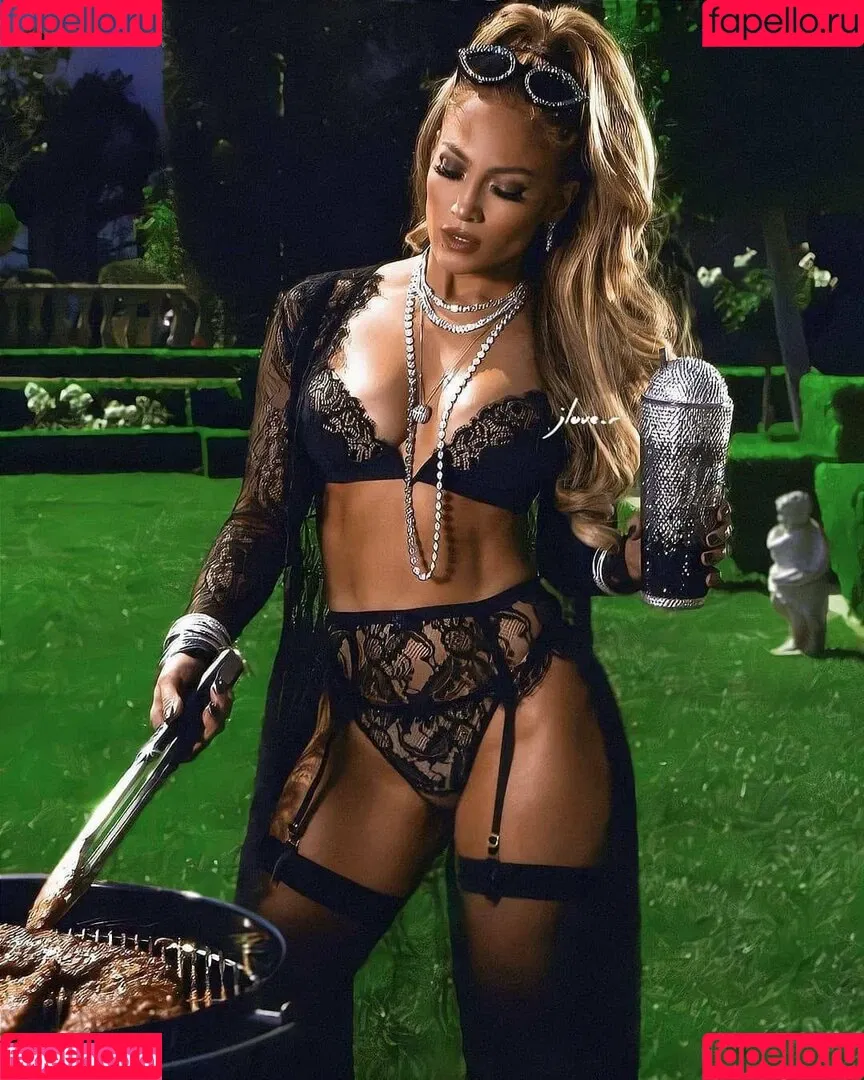 JLo / Jennifer Lopez / jennifer_jlo Onlyfans Photo Gallery 