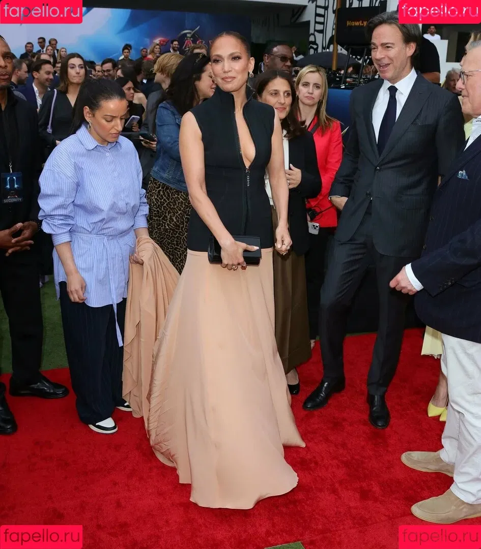 JLo / Jennifer Lopez / jennifer_jlo Onlyfans Photo Gallery 