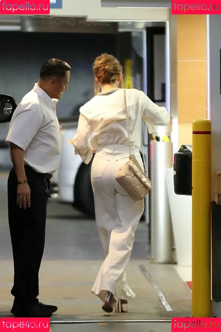 JLo / Jennifer Lopez / jennifer_jlo Onlyfans Photo Gallery 