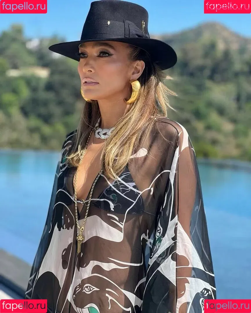 JLo / Jennifer Lopez / jennifer_jlo Onlyfans Photo Gallery 