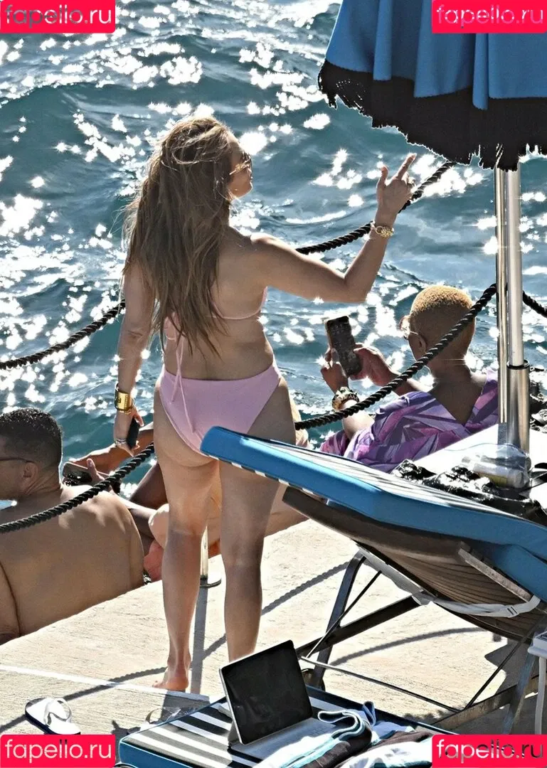 JLo / Jennifer Lopez / jennifer_jlo Onlyfans Photo Gallery 