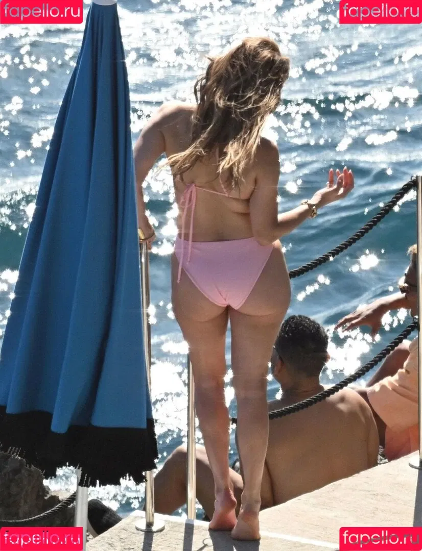 JLo / Jennifer Lopez / jennifer_jlo Onlyfans Photo Gallery 