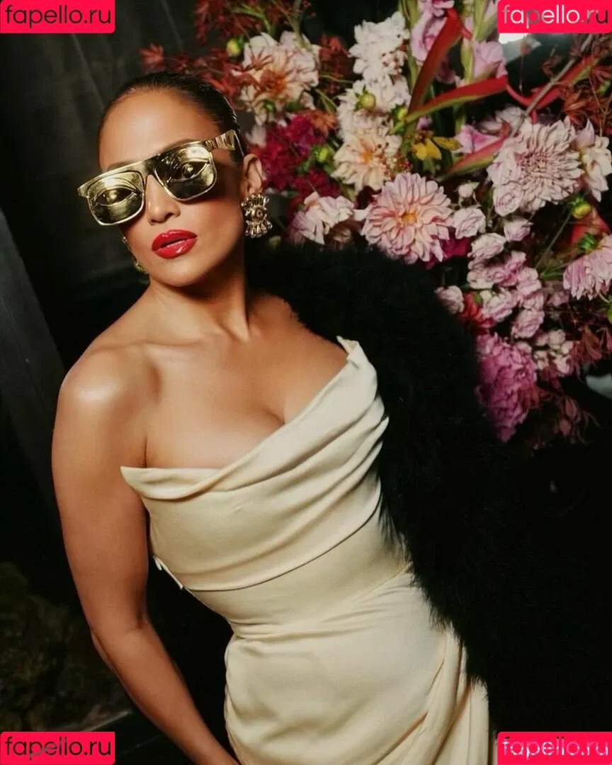 JLo / Jennifer Lopez / jennifer_jlo Onlyfans Photo Gallery 