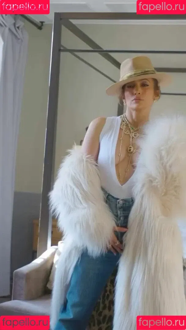 JLo / Jennifer Lopez / jennifer_jlo Onlyfans Photo Gallery 