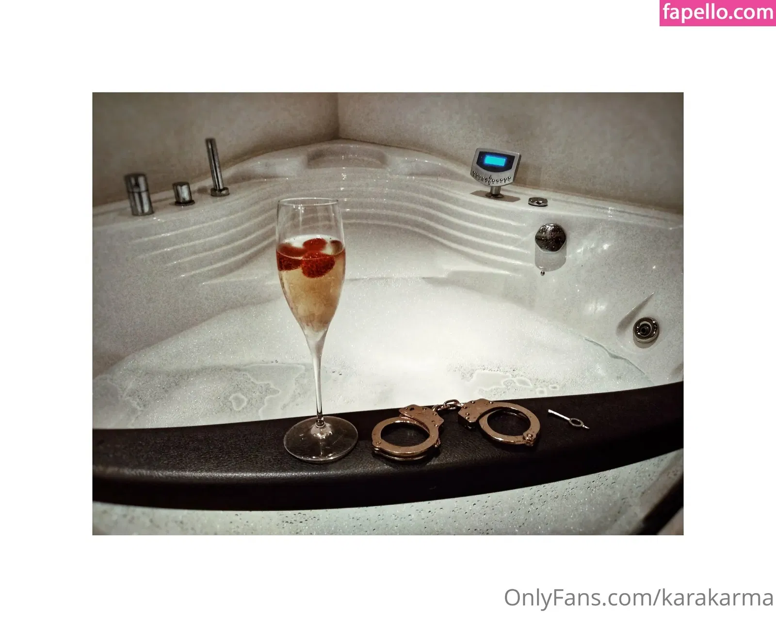 karakarma Onlyfans Photo Gallery 