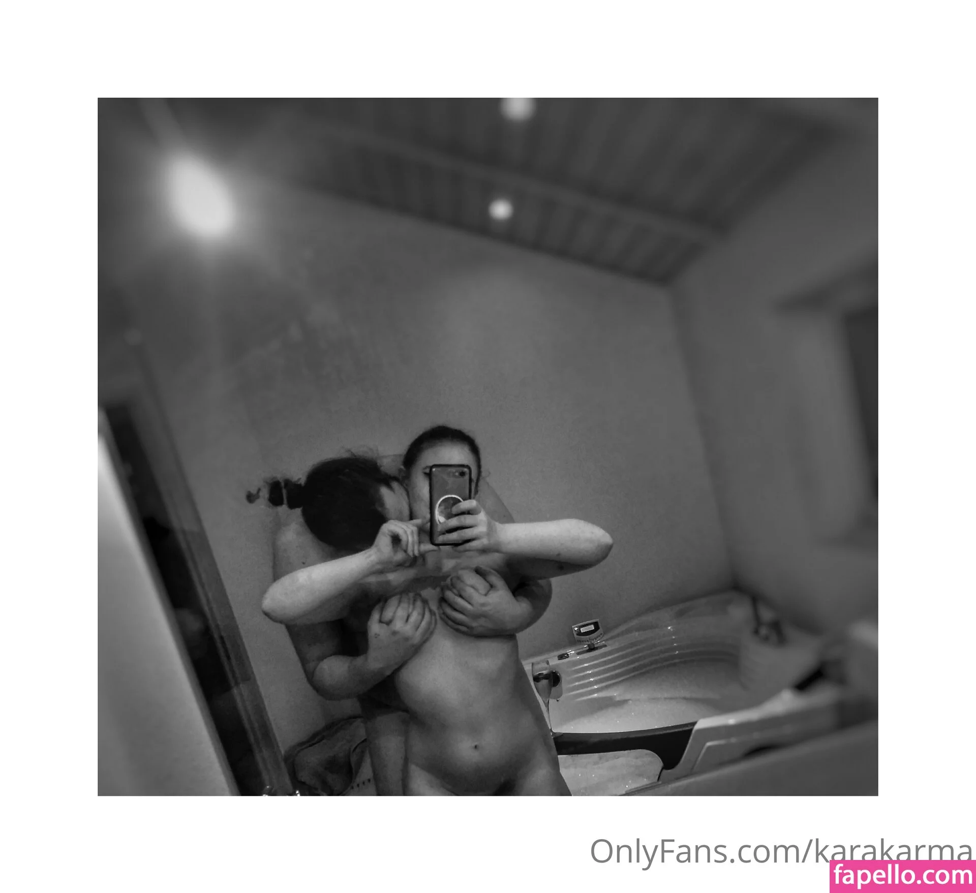 karakarma Onlyfans Photo Gallery 