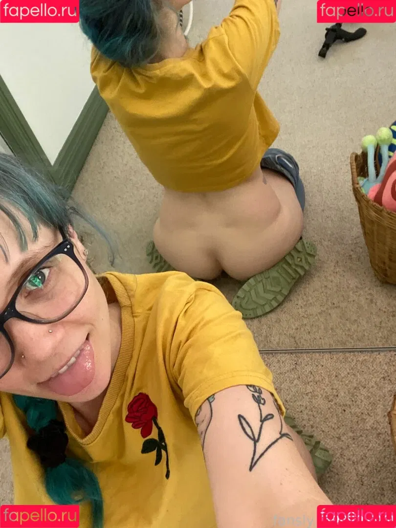 Heidiv / heidivnet / vheidiv Onlyfans Photo Gallery 